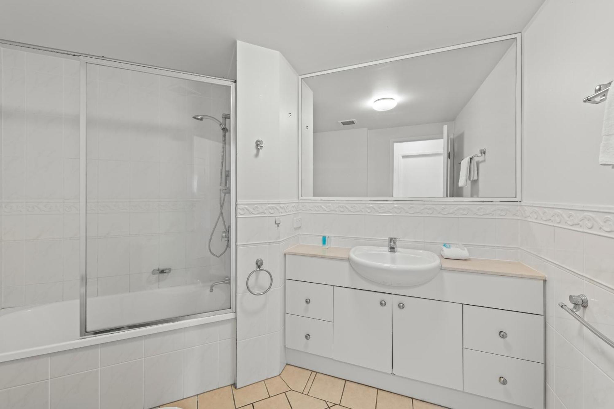 The Oasis Apartments Brisbane Extérieur photo