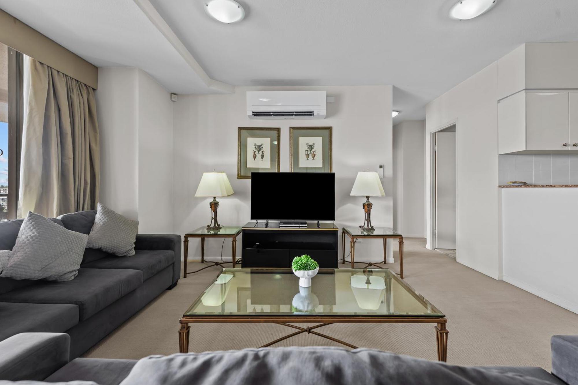 The Oasis Apartments Brisbane Extérieur photo