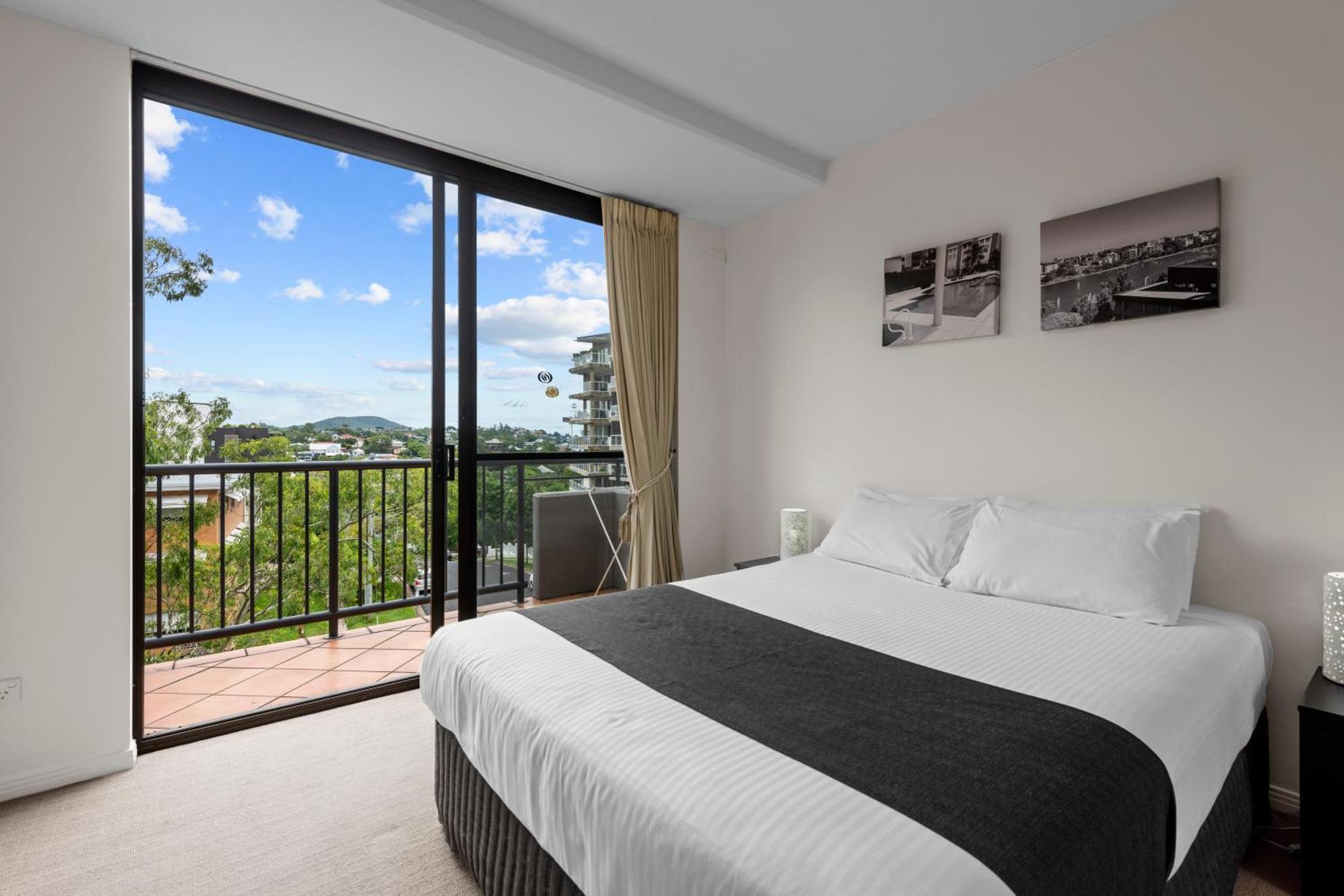 The Oasis Apartments Brisbane Extérieur photo